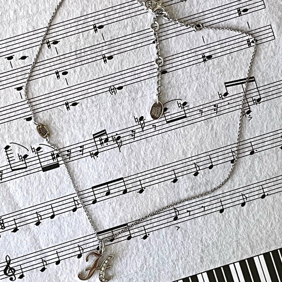 Like NEW!! Letter H Bling Juicy Couture Silver Tone Necklace - Picture 3 of 4